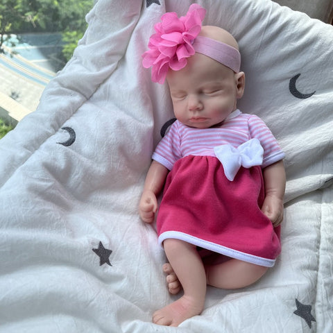 Mini silicone reborn doll